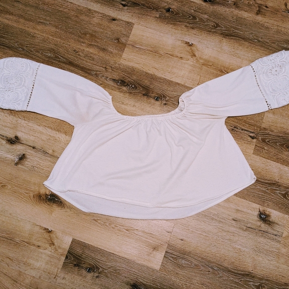 Boho off-the-shoulder top - Picture 5 of 6